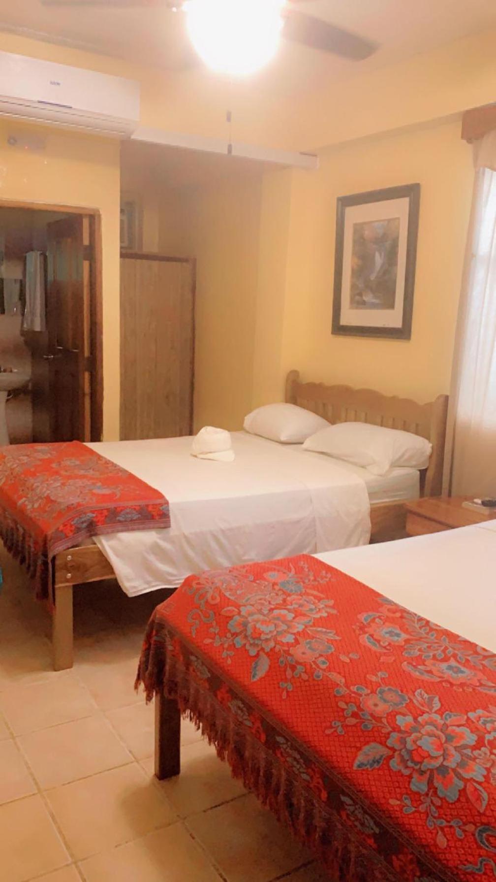 Chaleanor Hotel Дангрига Екстериор снимка
