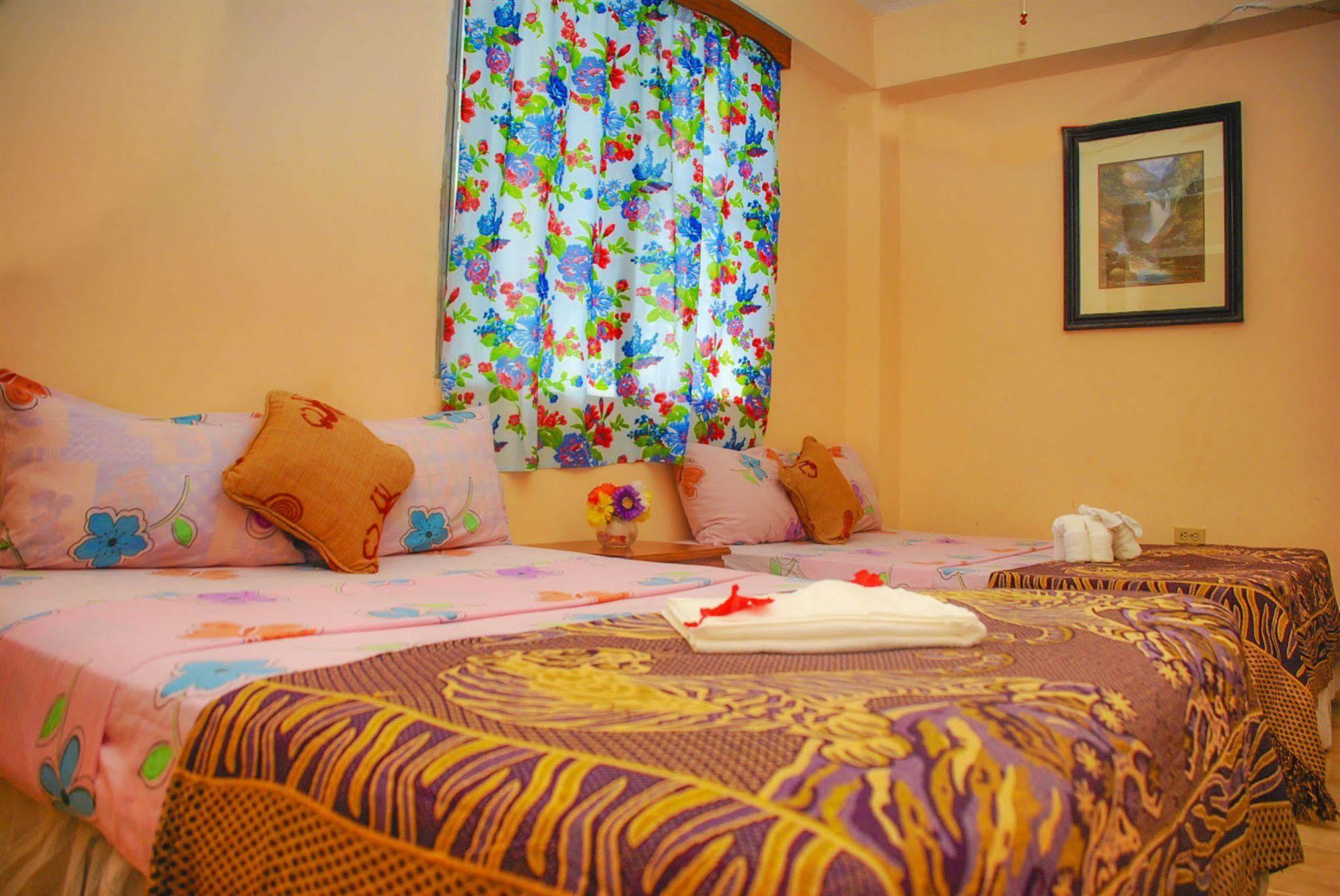 Chaleanor Hotel Дангрига Екстериор снимка